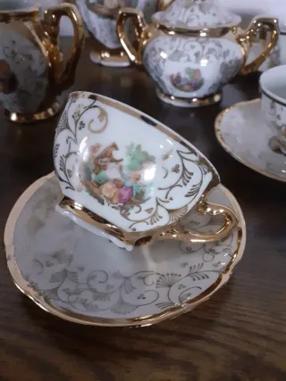 Servizio da tè/caffè in porcellana oro e bianco