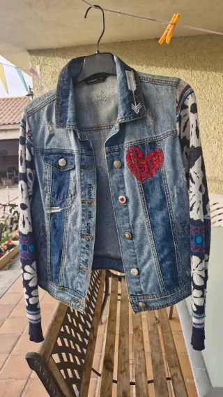 Chaqueta Desigual Corazón Rojo Talla M