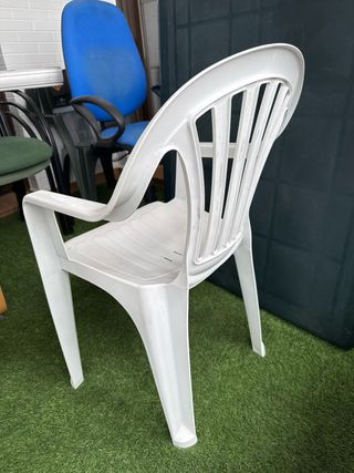 5 sillas terraza blancas apilables – resistentes