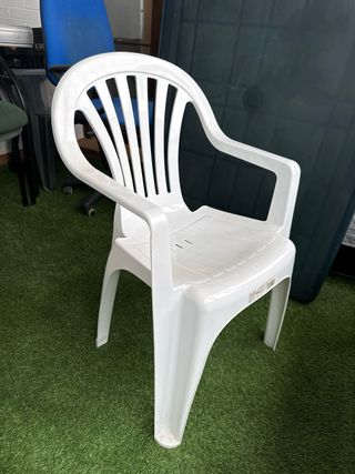 5 sillas terraza blancas apilables – resistentes