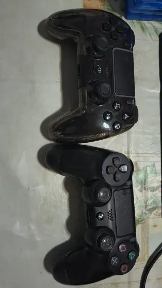 PS4 Pro 500GB + 6 Juegos, 2 Mandos y Auriculares