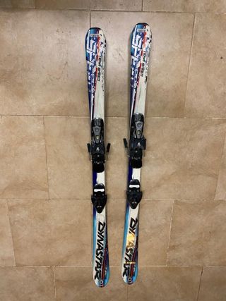 Esquís Dynastar + casco (niños/adolscentes)