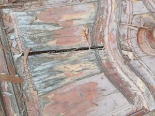 Puerta de madera antigua