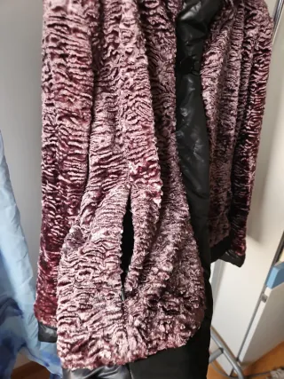 Elegante chaqueta corta brillante