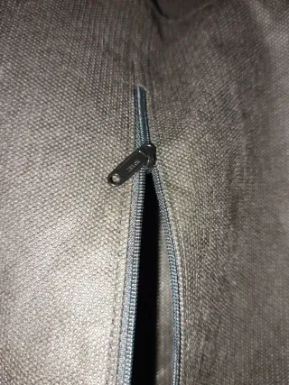 Funda para traje  Marca Cot-Hom negra