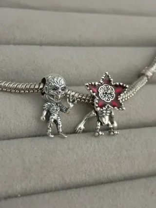 Charms de demogorgon y Vecna