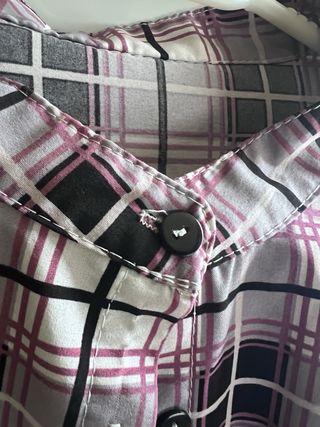Camisa a cuadros gris y rosa