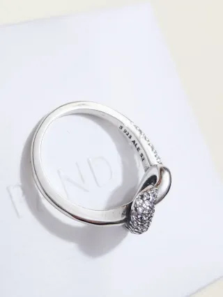 Anillo Pandora Corazones Anudados. Talla 52