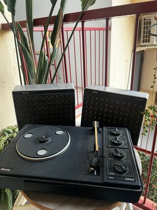 Giradischi portatile vintage Philips