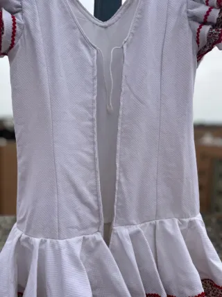 Traje de flamenca niña blanco y rojo