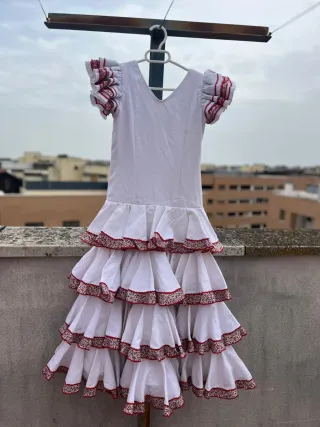 Traje de flamenca niña blanco y rojo