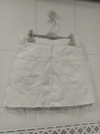 Falda vaquera mini blanca