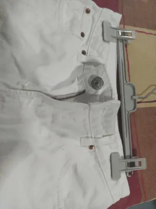 Falda vaquera mini blanca