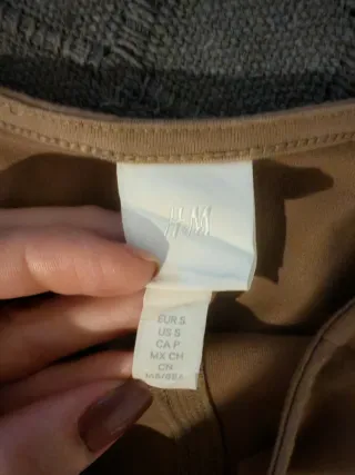 Body H&M beigh tirantes