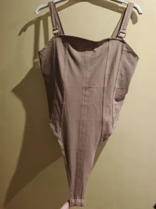 Body H&M beigh tirantes