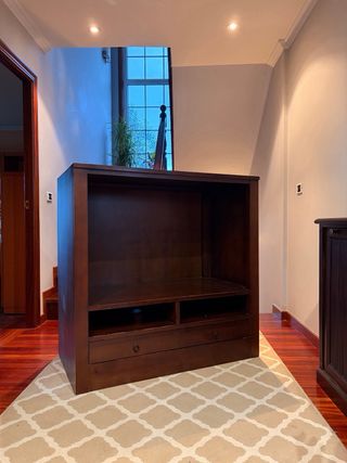 Mueble de salón de madera maciza