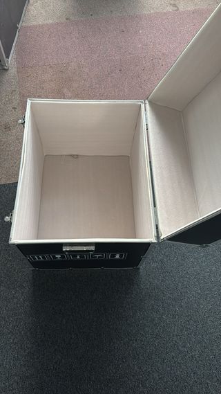 Baúl transporte aluminio 69x54x66cm