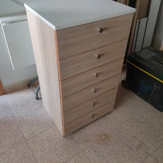 Armarios a medida de madera y cristal, lebs