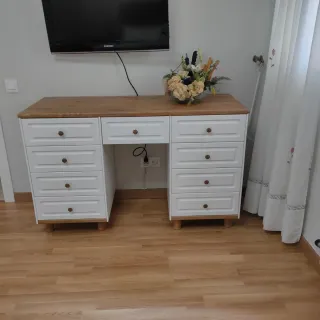 Armarios a medida de madera y cristal, lebs