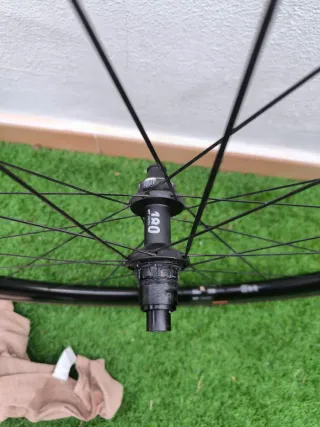 Ruedas DT Swiss ERC 1100 Dicut 45