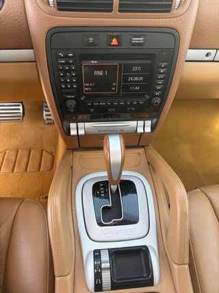 Porsche Cayenne 2006