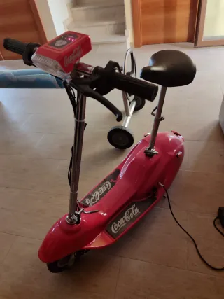Patinete Eléctrico Coca Cola Rojo