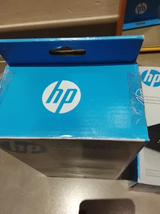 Cargador HP 90W Clavija Fina