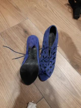 Sandalias de tacón Zara azules