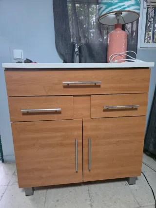 Mueble de baño madera y metal