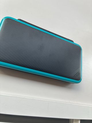 Nintendo 2DS Negra y Gris