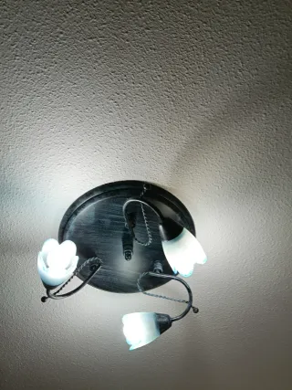 Lámpara de techo moderna metal y cristal