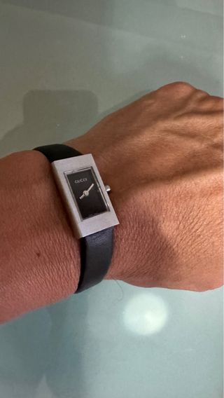Reloj Pequeñito Mujer Gucci 1600 Acero Piel Negra