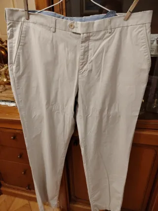 Pantalón de caballero de verano beige