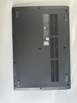 Portátil Lenovo V15-IGL en buen estado