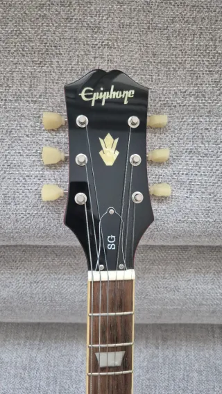 Guitarra Epiphone SG Cherry