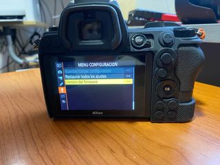 Nikon z7, funda silicona,protector,19.000 disparos