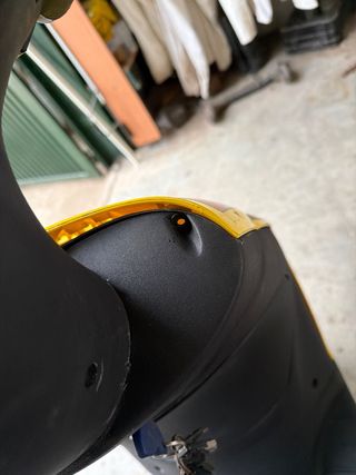 Piaggio Zip 2T Scooter Amarillo