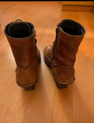 Botines en muy buen estado. Muy cómodos.