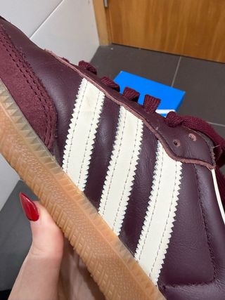 Adidas Samba OG Mulher Bordeaux