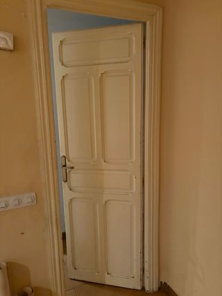 Puerta de madera varios tipos simple o doble