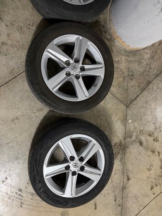Llantas Toyota Corolla nuevas en perfecto estado
