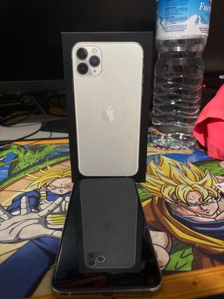 iPhone 11 Pro Max Argento - 81% batteria