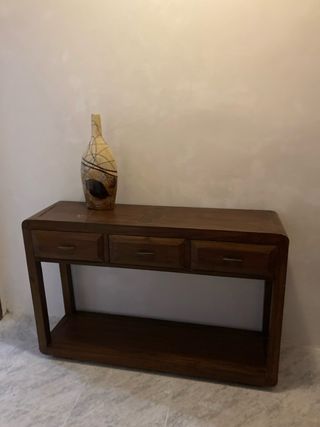 Consola de madera maciza con cajones