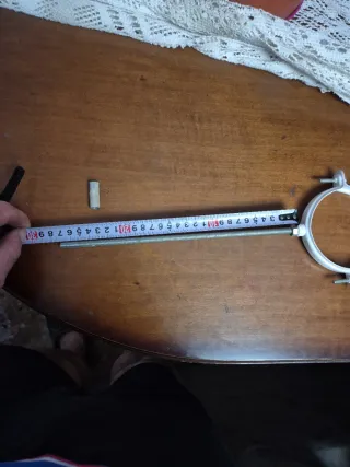 Abrazadera ajustable para tubos de caldera