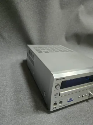 Receptor CD Onkyo CR-515DAB Plata