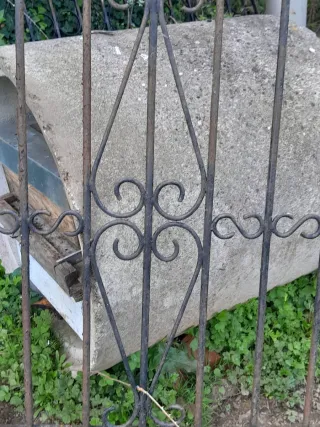 Reja de forja grande para ventana