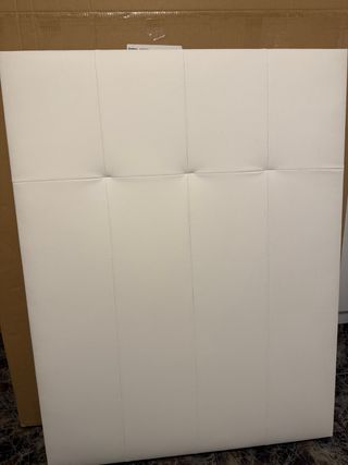 Cabecero de polipiel blanco