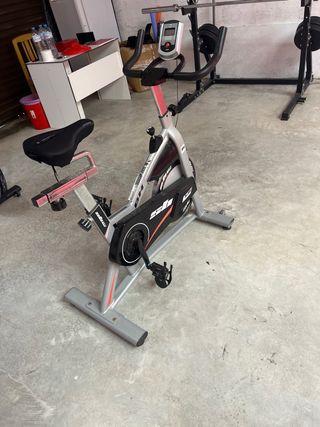 Bicicleta Estática BH Profesional nueva