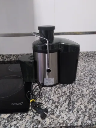 Extractor de jugos Orbegozo