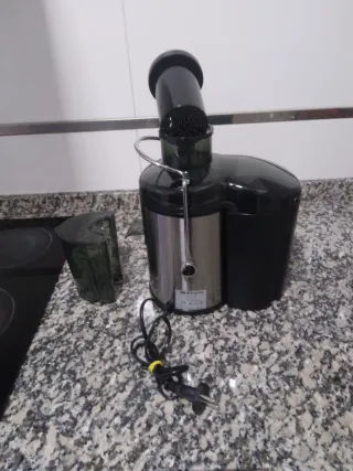 Extractor de jugos Orbegozo